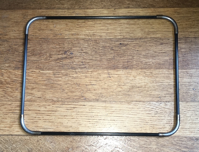 Stainless%20steel%20%26%20carbon%20fiber%20rack%20perimeter