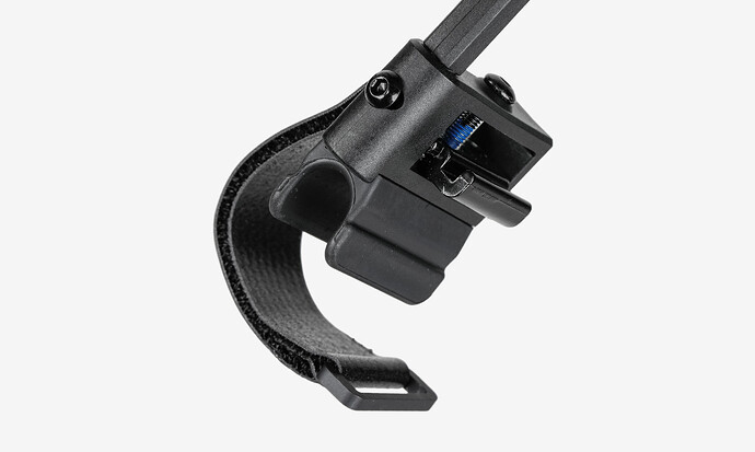 Features-strap-mount