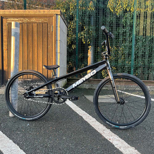 meybo-clipper-disc-pro-22-tt-race-bike-black-grey-dark-grey-bmx-racing-alansbmx-72719125315970
